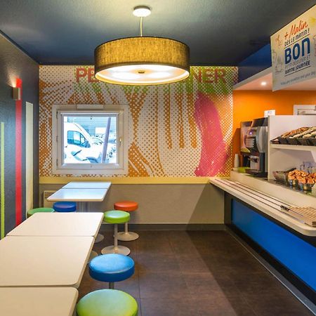 B&B Hotel Cergy П'єррле Екстер'єр фото
