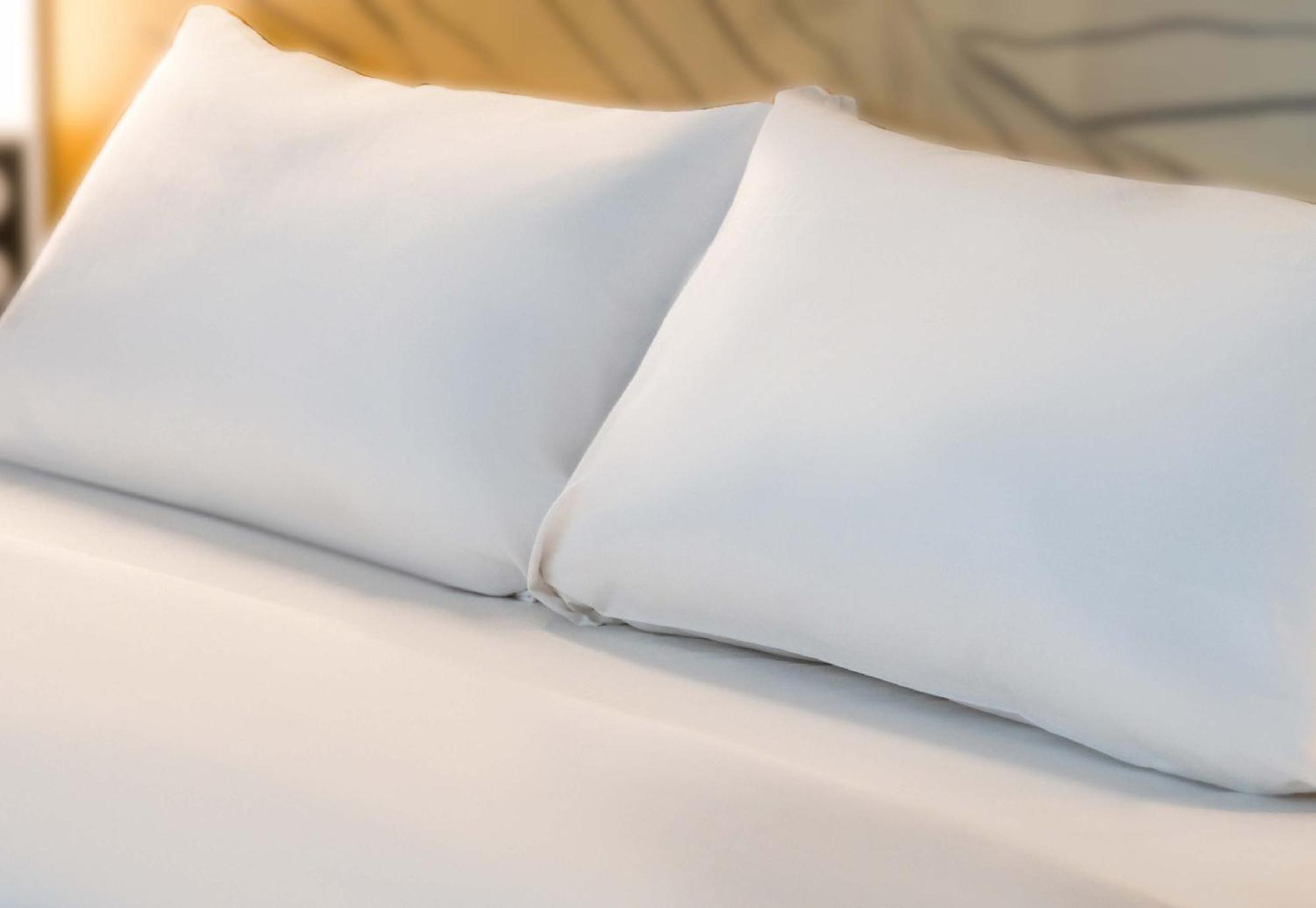 B&B Hotel Cergy П'єррле Екстер'єр фото