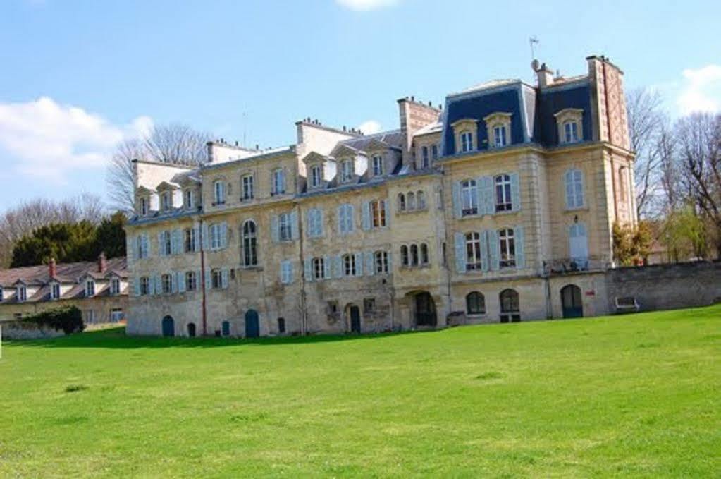 B&B Hotel Cergy П'єррле Екстер'єр фото