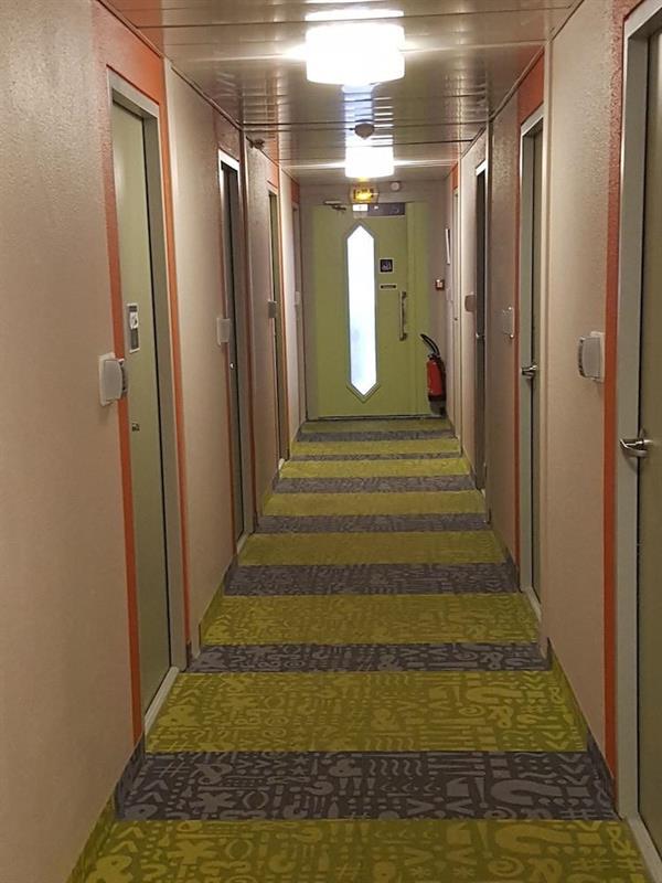 B&B Hotel Cergy П'єррле Екстер'єр фото